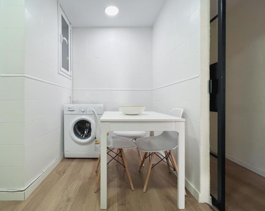 Stay U-Nique Apartments Rocafort 巴塞罗那 外观 照片