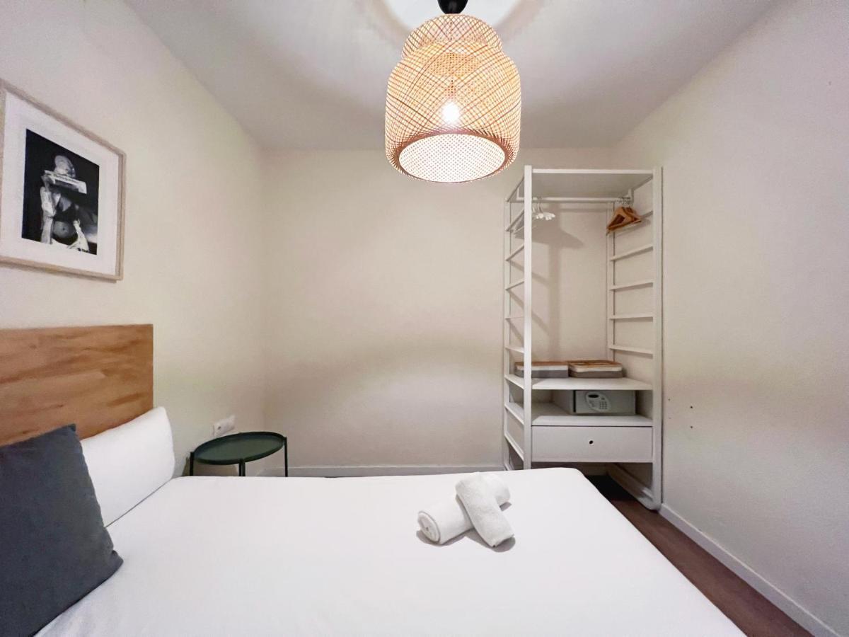 Stay U-Nique Apartments Rocafort 巴塞罗那 外观 照片